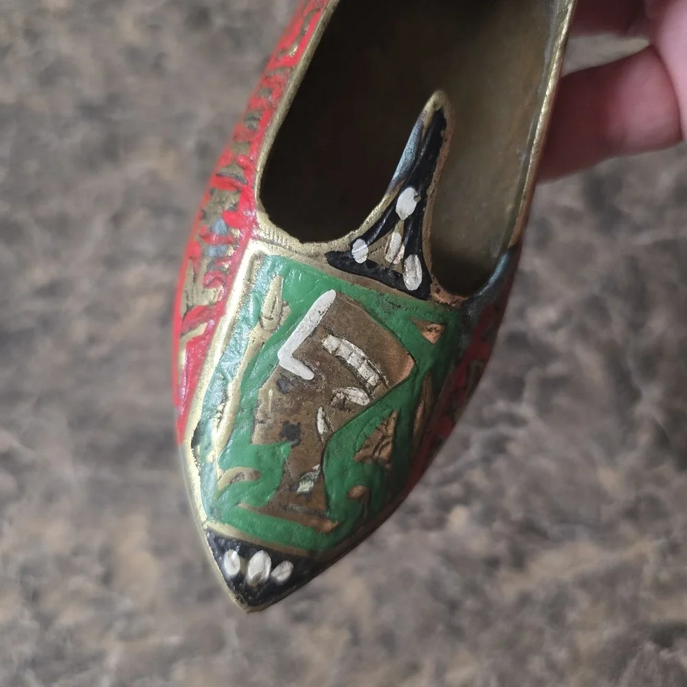RARE ASIAN/INDIA BRASS ASHTRAY‎ SHOE SLIPPER 5